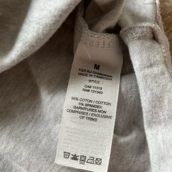 Grey crop top with white and black stripe: - Picture 7 of 7